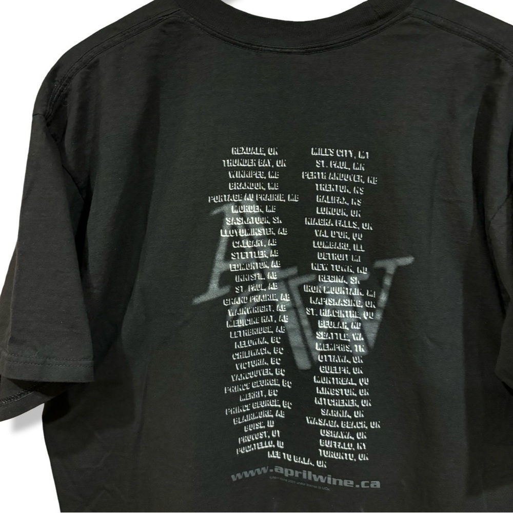 Vintage 2001 April Wine Back To The Mansion Tour Band T-Shirt - Picture 4 of 5